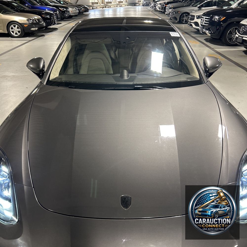 2018 Porsche Panamera Turbo