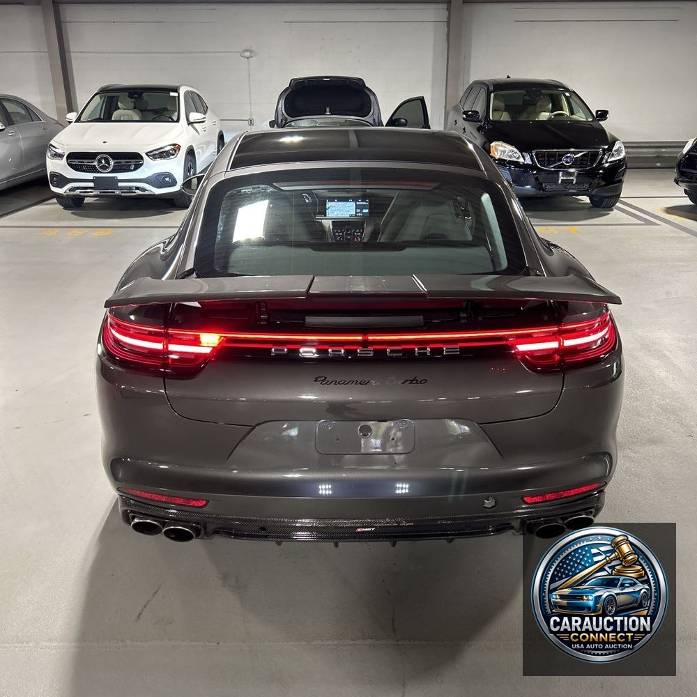 2018 Porsche Panamera Turbo