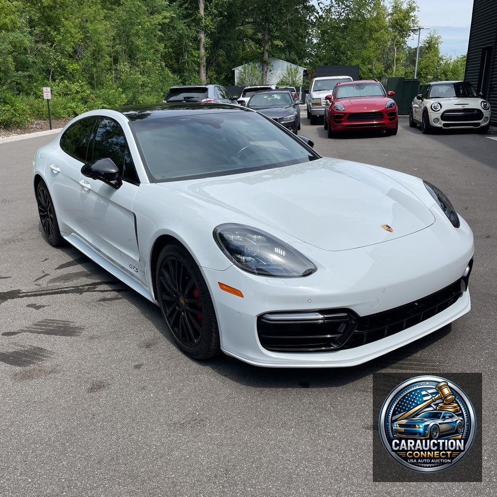 2019 Porsche Panamera GTS