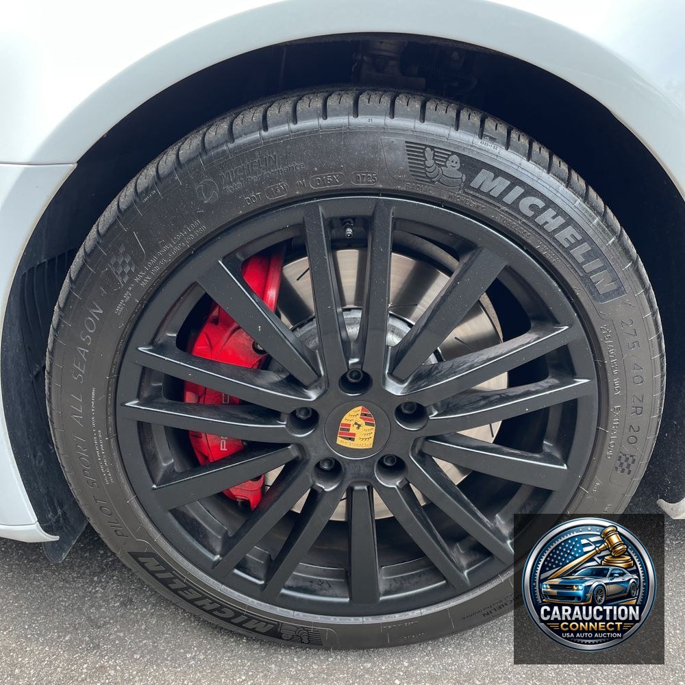 2019 Porsche Panamera GTS
