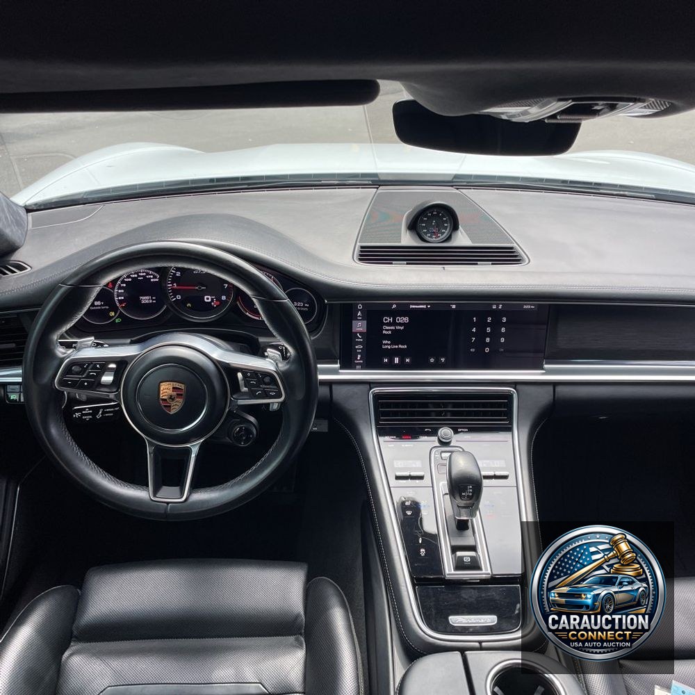 2019 Porsche Panamera GTS