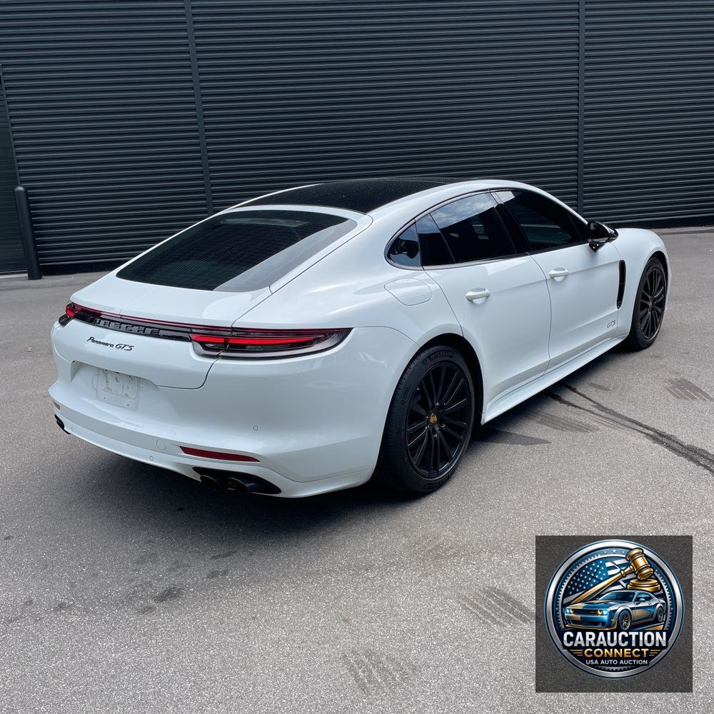 2019 Porsche Panamera GTS