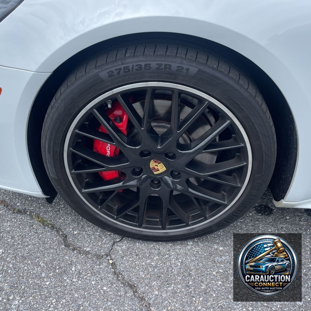 2019 Porsche Panamera GTS