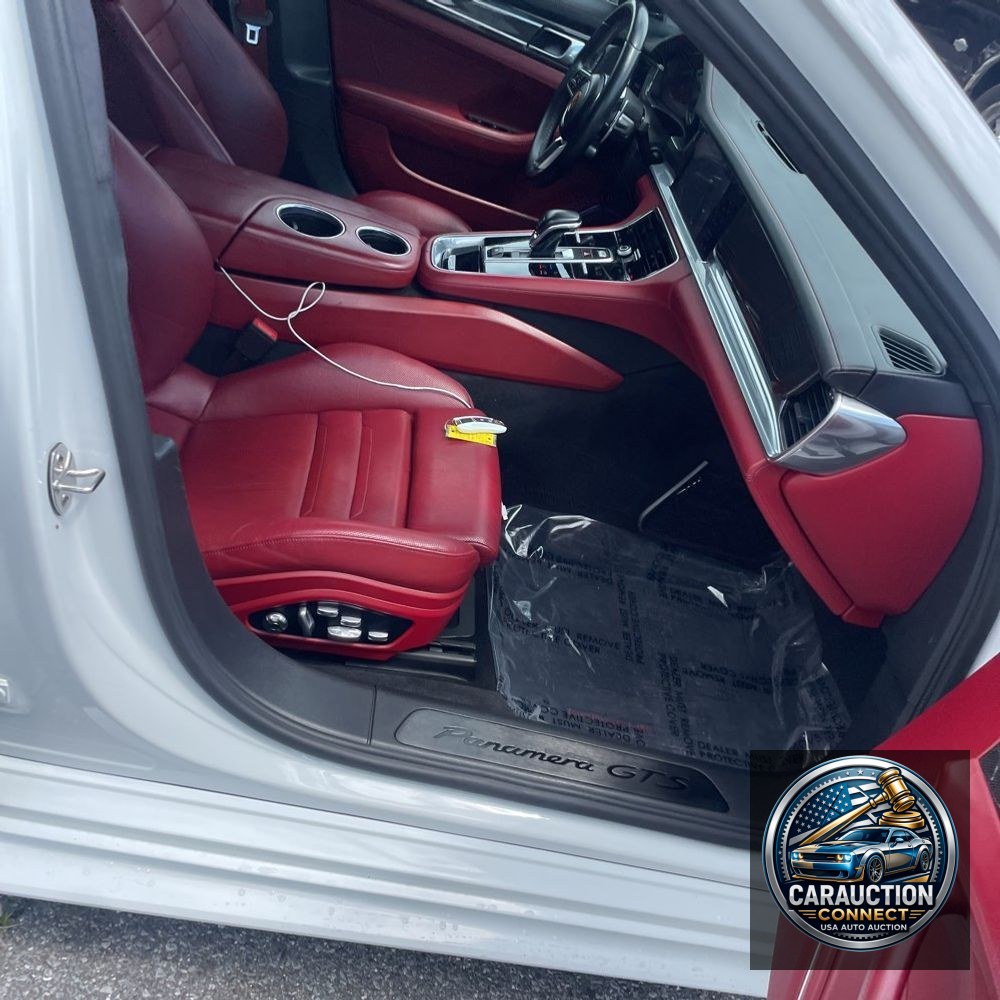 2019 Porsche Panamera GTS