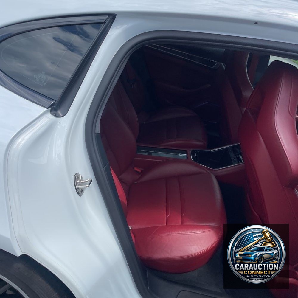 2019 Porsche Panamera GTS