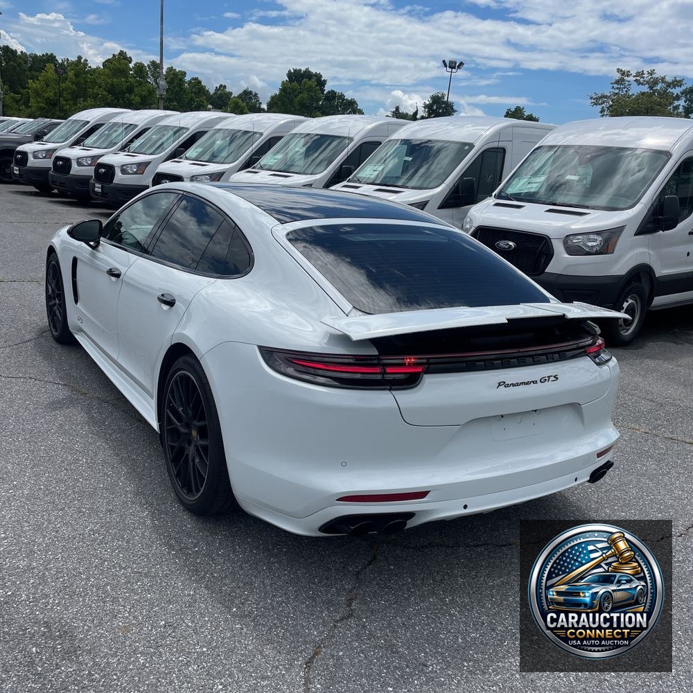 2019 Porsche Panamera GTS
