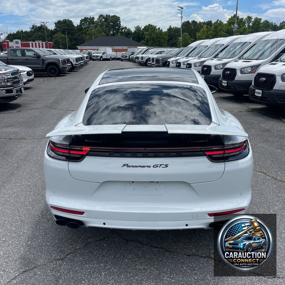 2019 Porsche Panamera GTS
