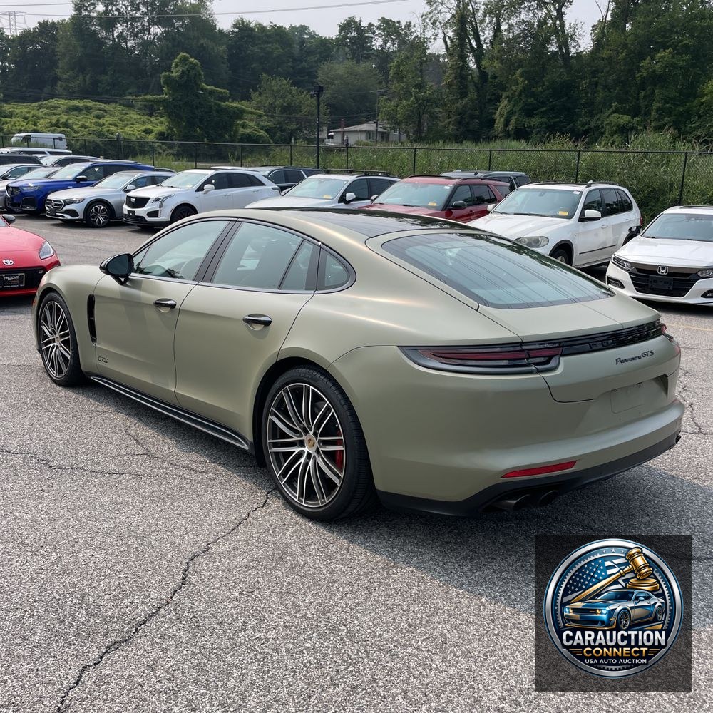 2019 Porsche Panamera GTS