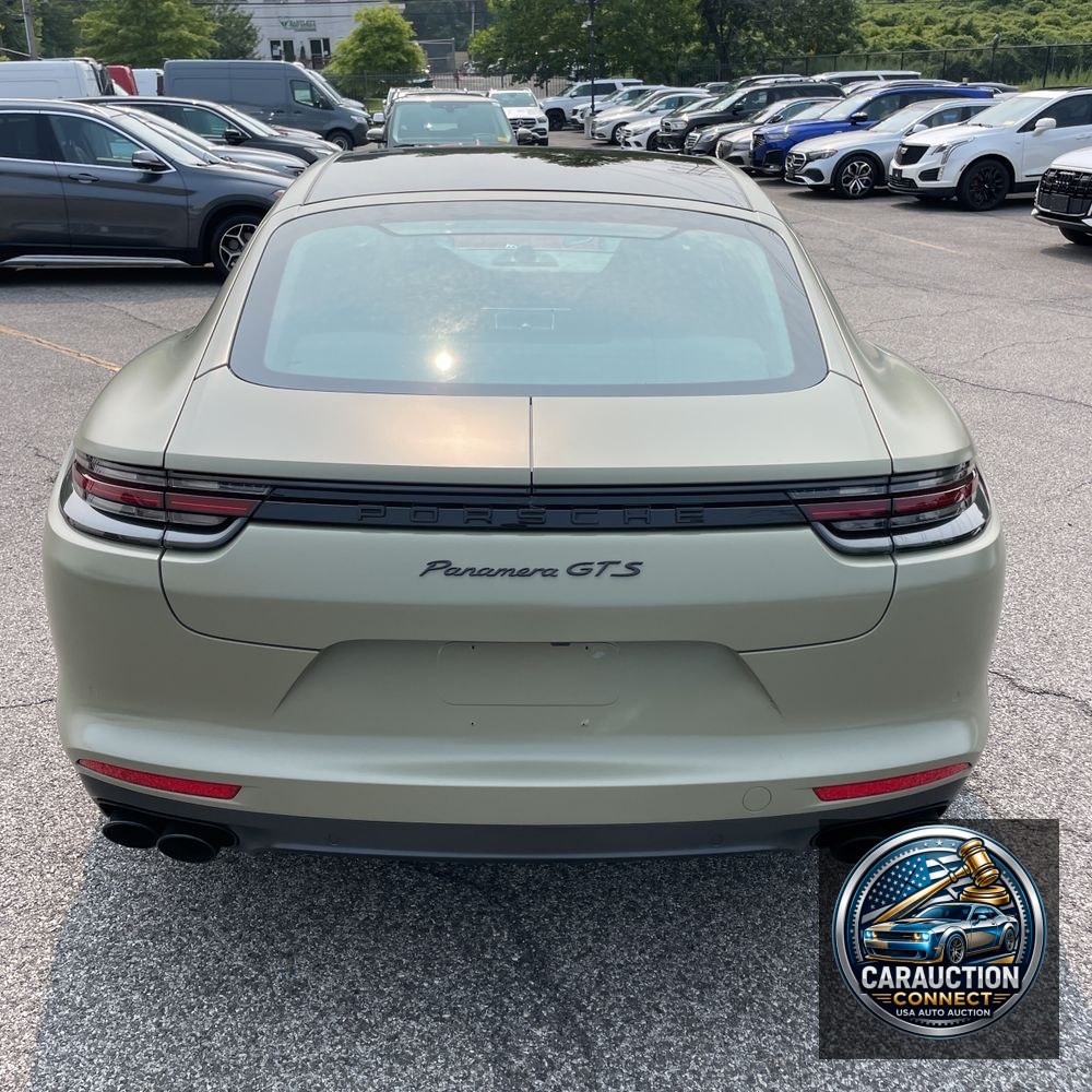 2019 Porsche Panamera GTS