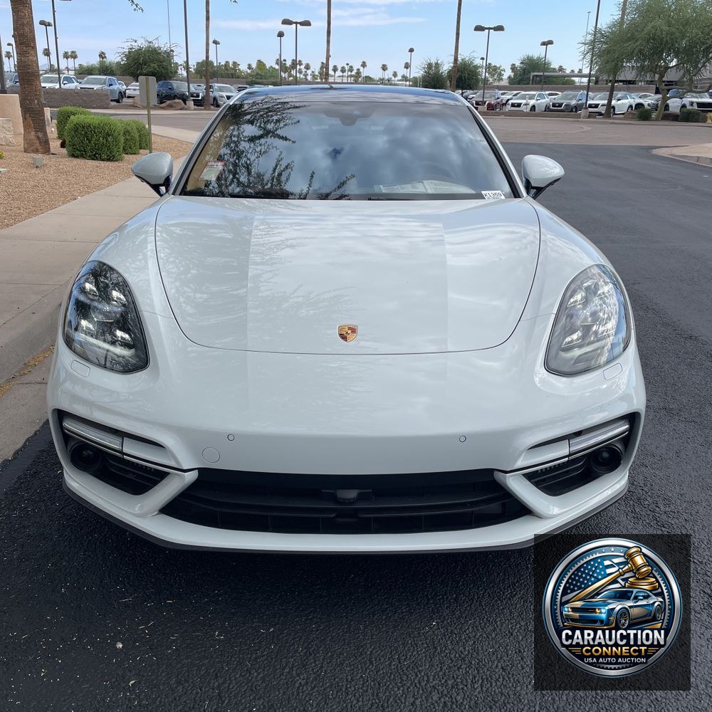 2018 Porsche Panamera Turbo S E-Hybrid