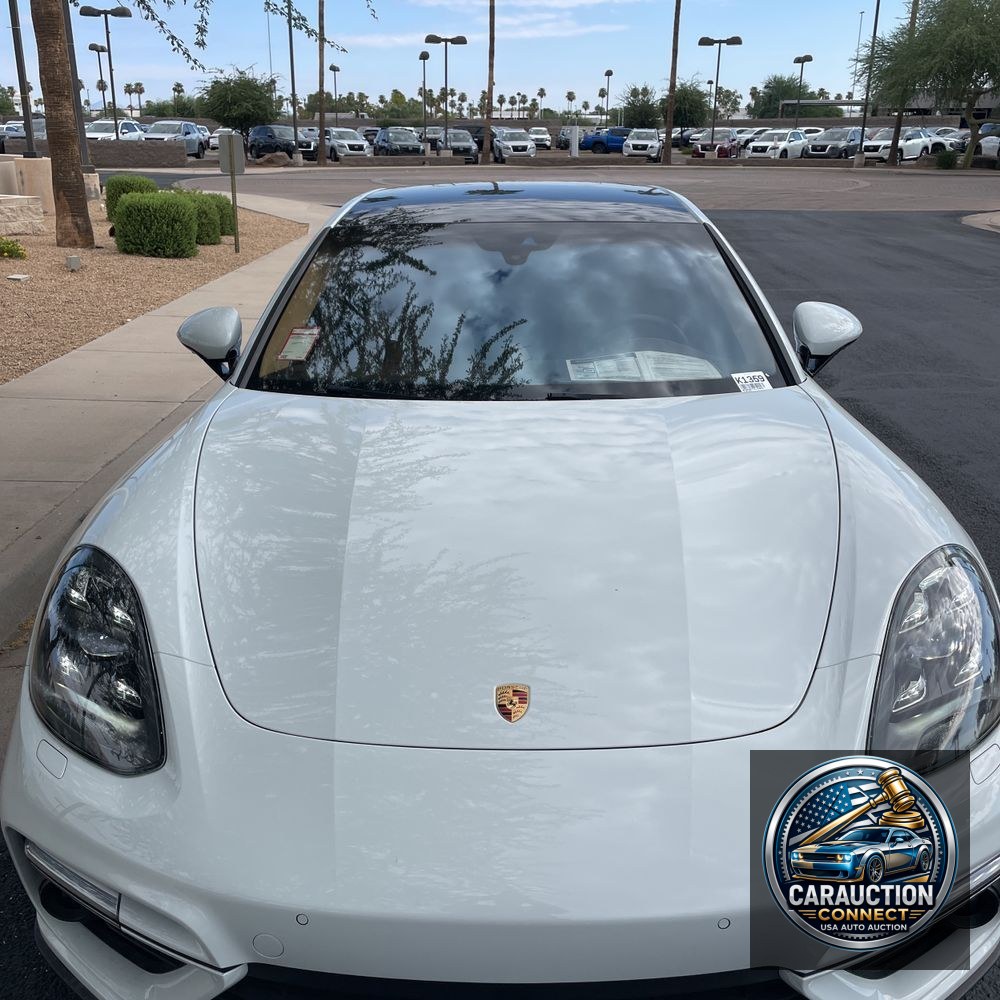 2018 Porsche Panamera Turbo S E-Hybrid