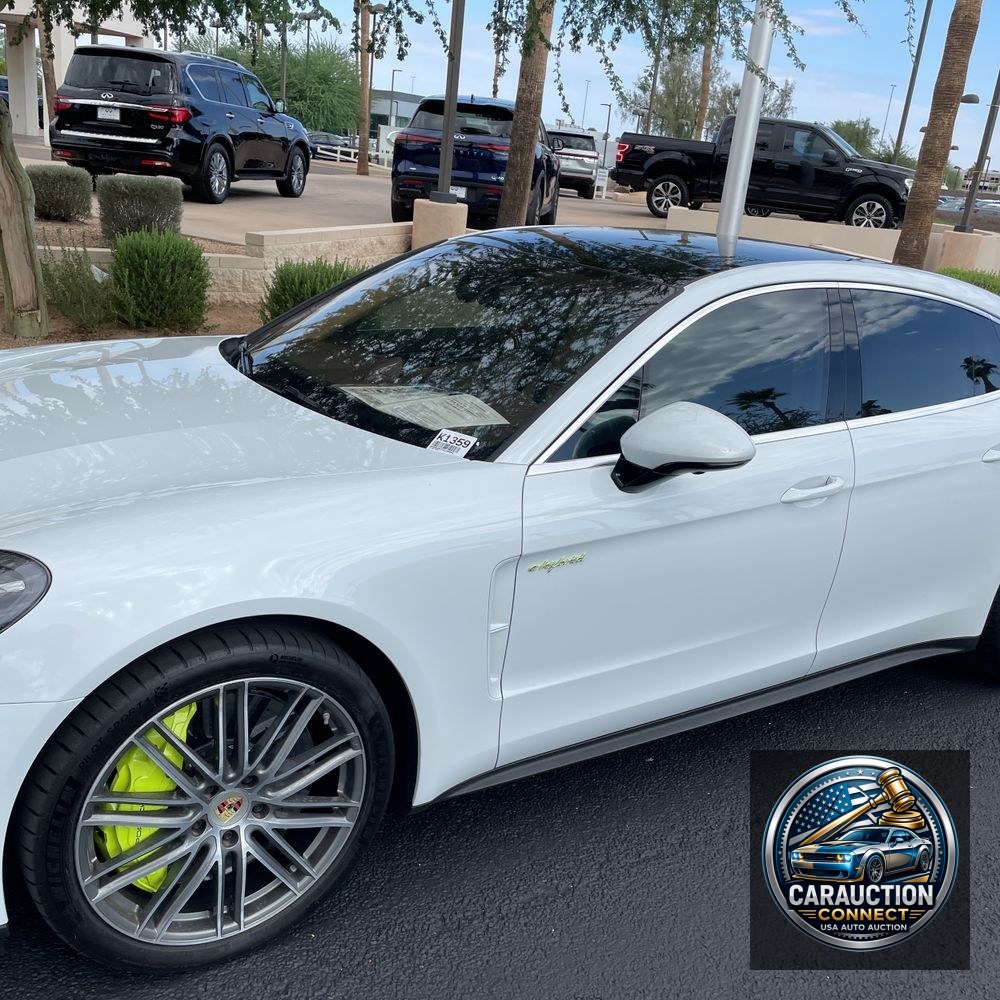 2018 Porsche Panamera Turbo S E-Hybrid