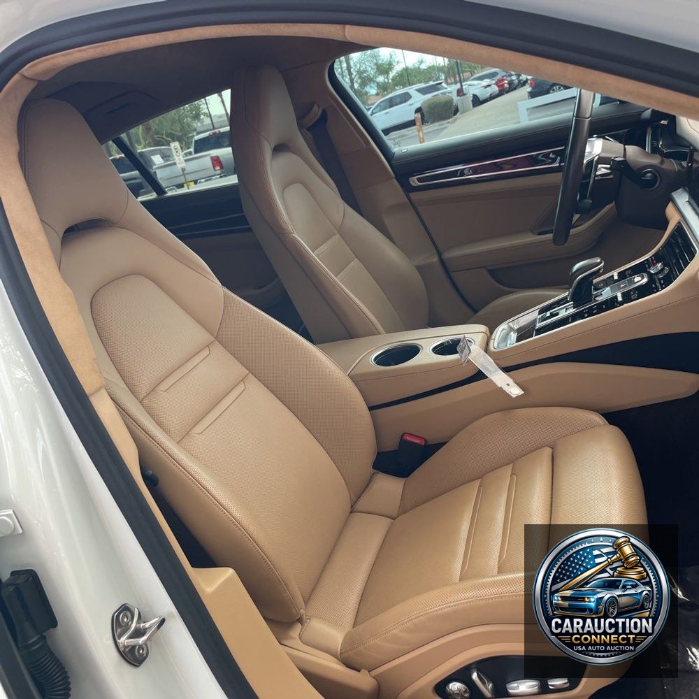 2018 Porsche Panamera Turbo S E-Hybrid