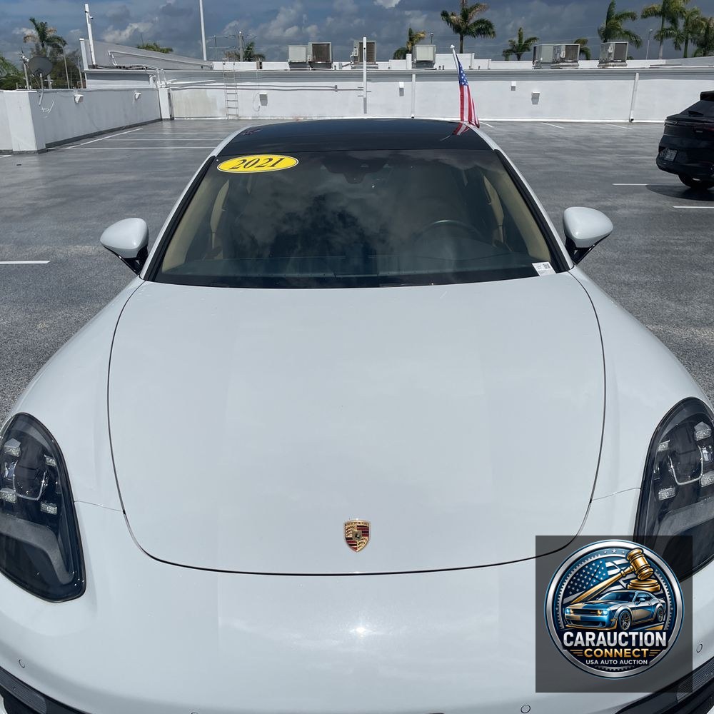 2021 Porsche Panamera 4