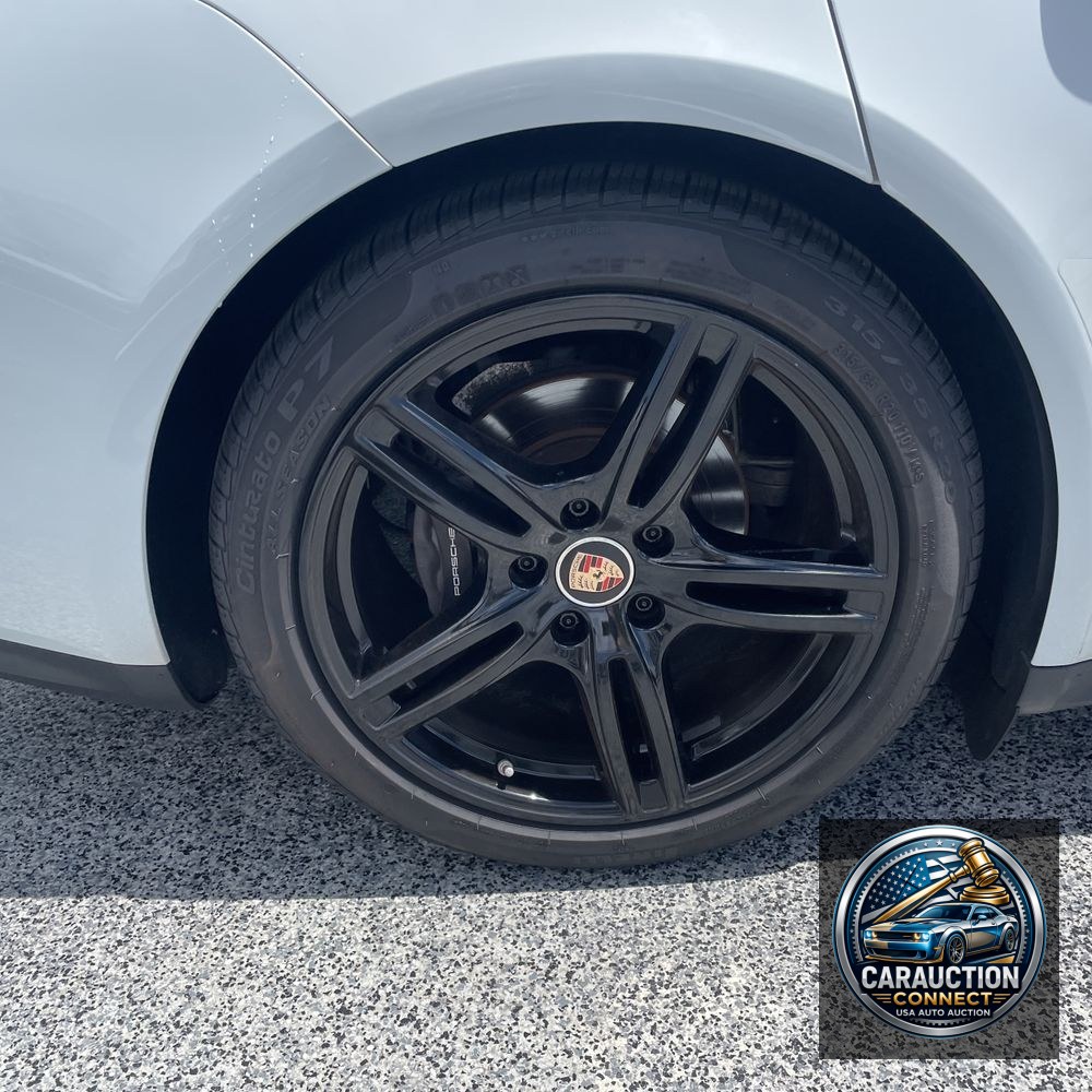 2021 Porsche Panamera 4
