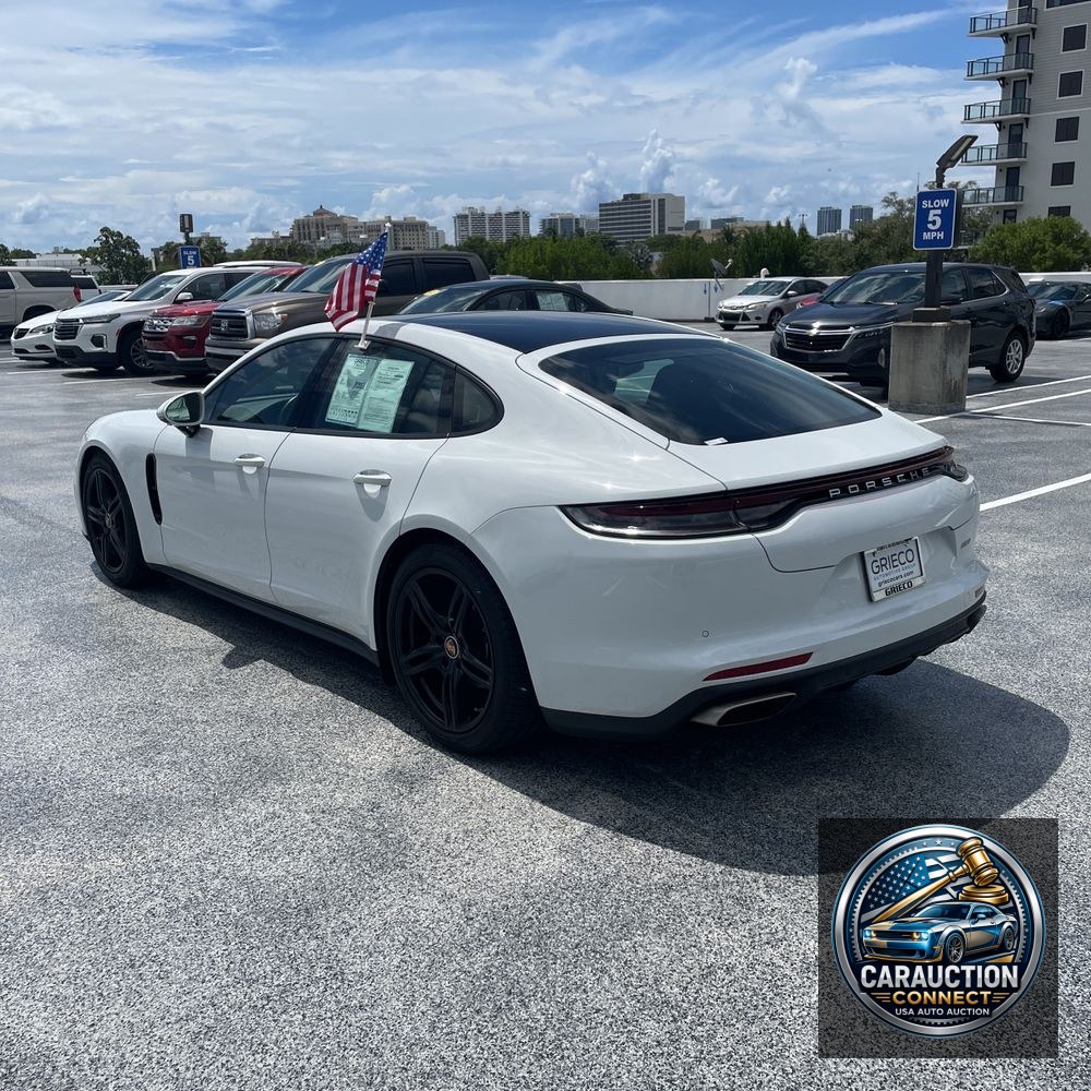 2021 Porsche Panamera 4