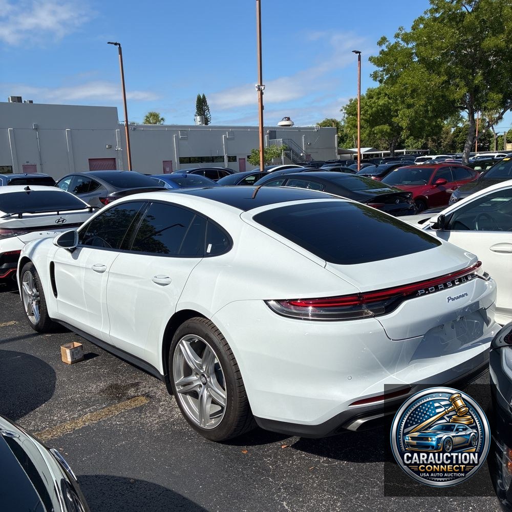 2021 Porsche Panamera Base