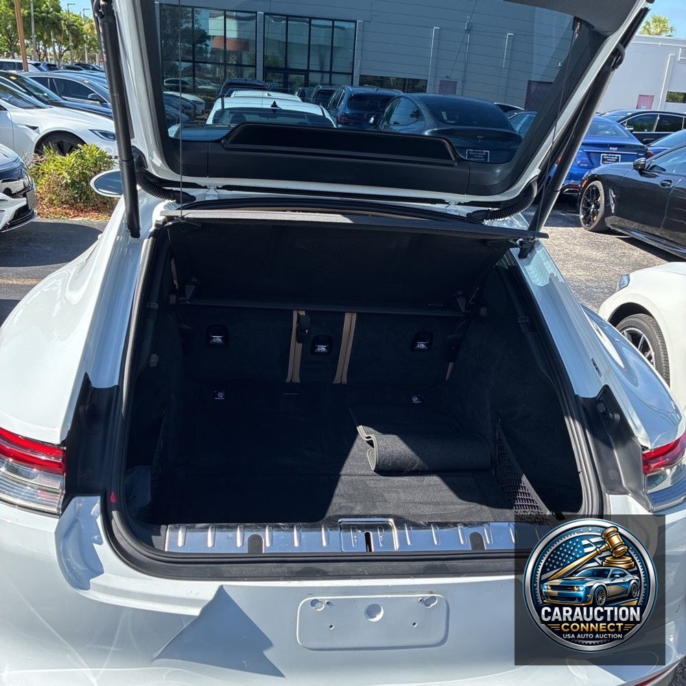 2021 Porsche Panamera Base