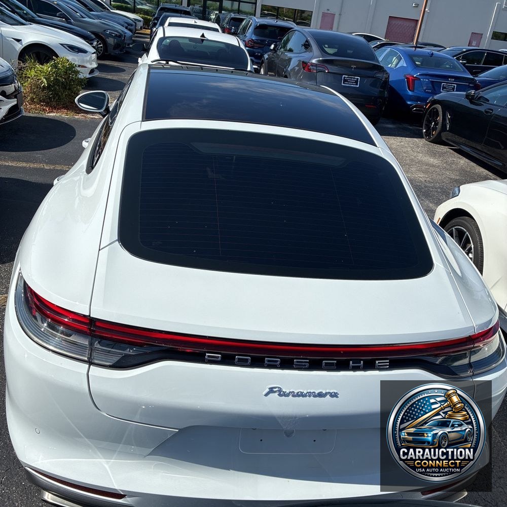 2021 Porsche Panamera Base