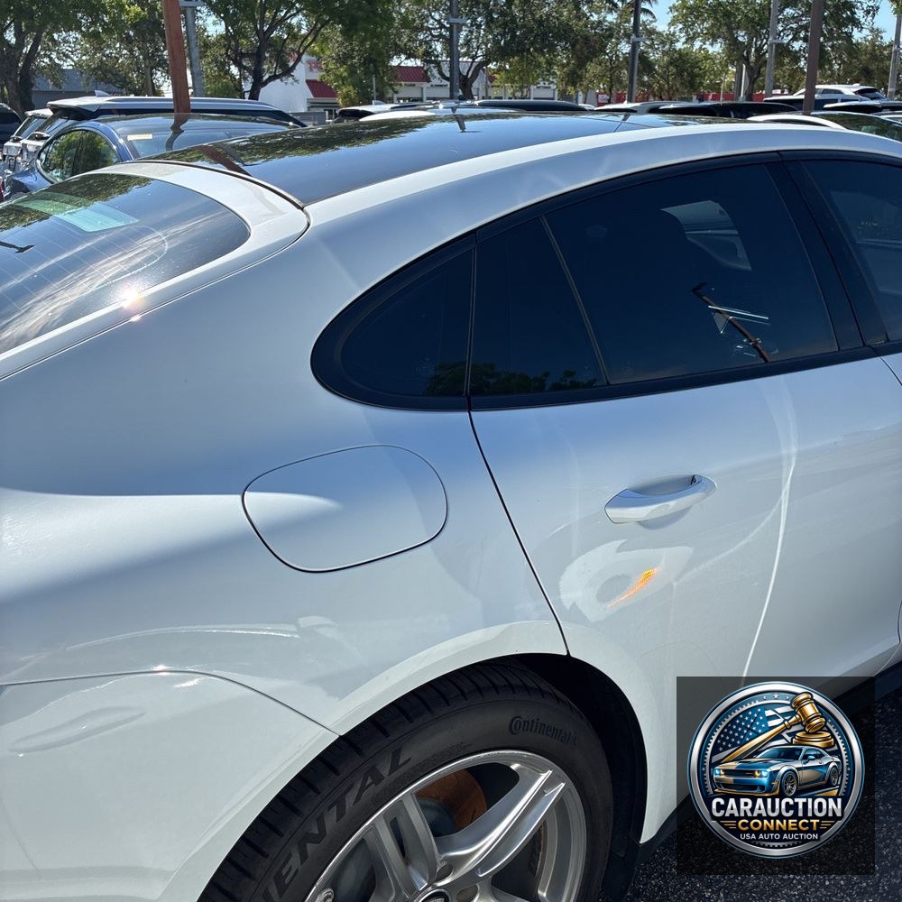 2021 Porsche Panamera Base