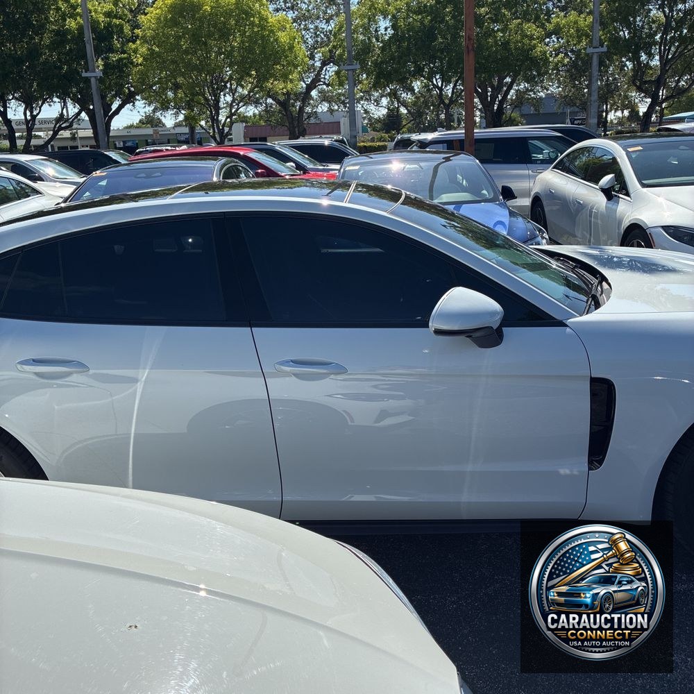 2021 Porsche Panamera Base