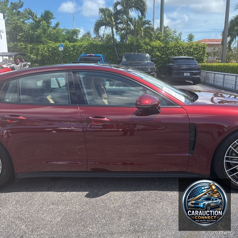 2021 Porsche Panamera 4