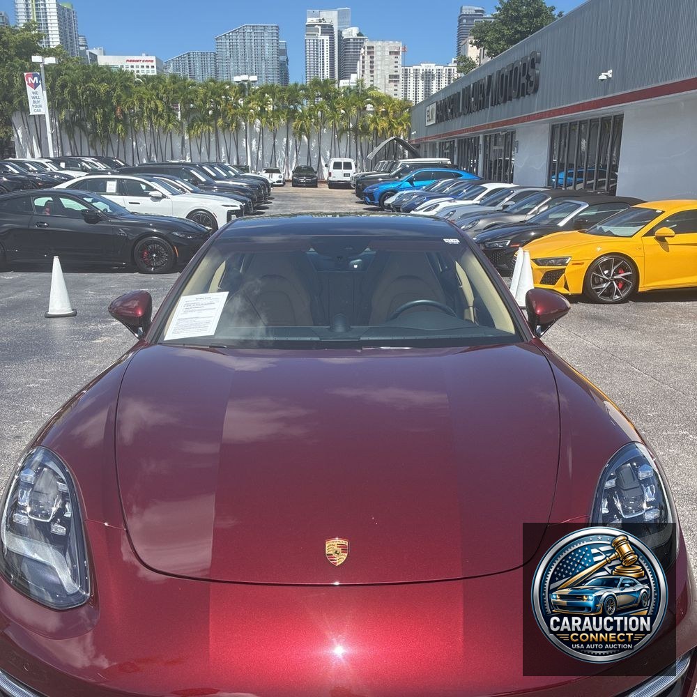 2021 Porsche Panamera 4