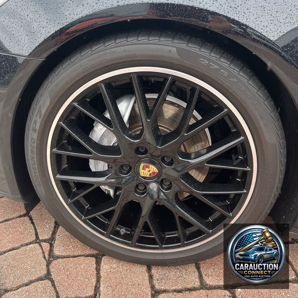 2022 Porsche Panamera 4