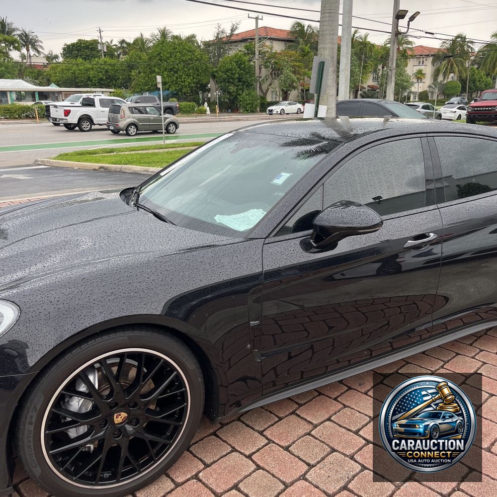 2022 Porsche Panamera 4