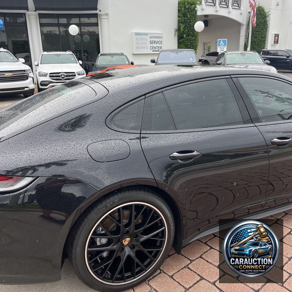 2022 Porsche Panamera 4