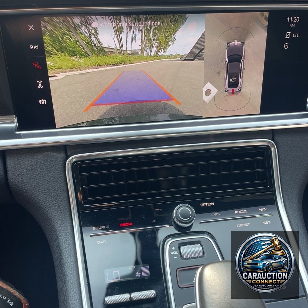 2022 Porsche Panamera 4 Platinum Edition
