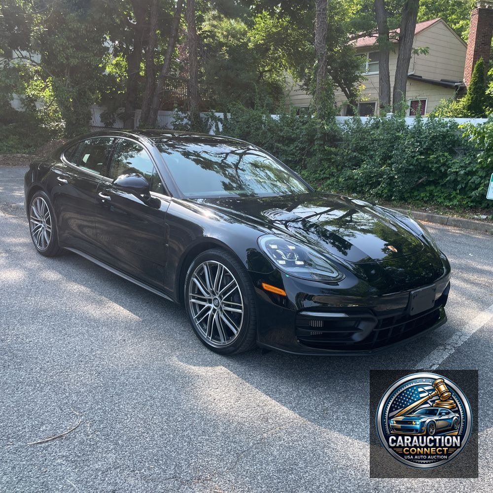 2022 Porsche Panamera Base