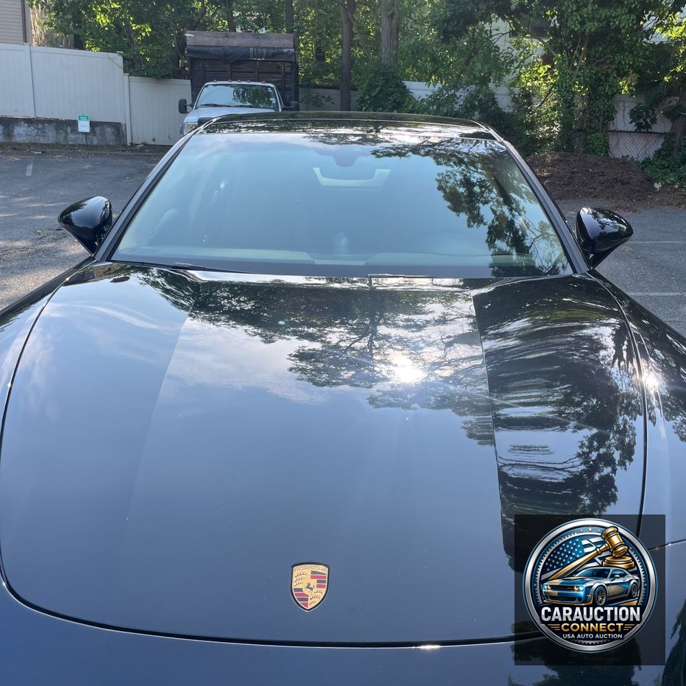 2022 Porsche Panamera Base