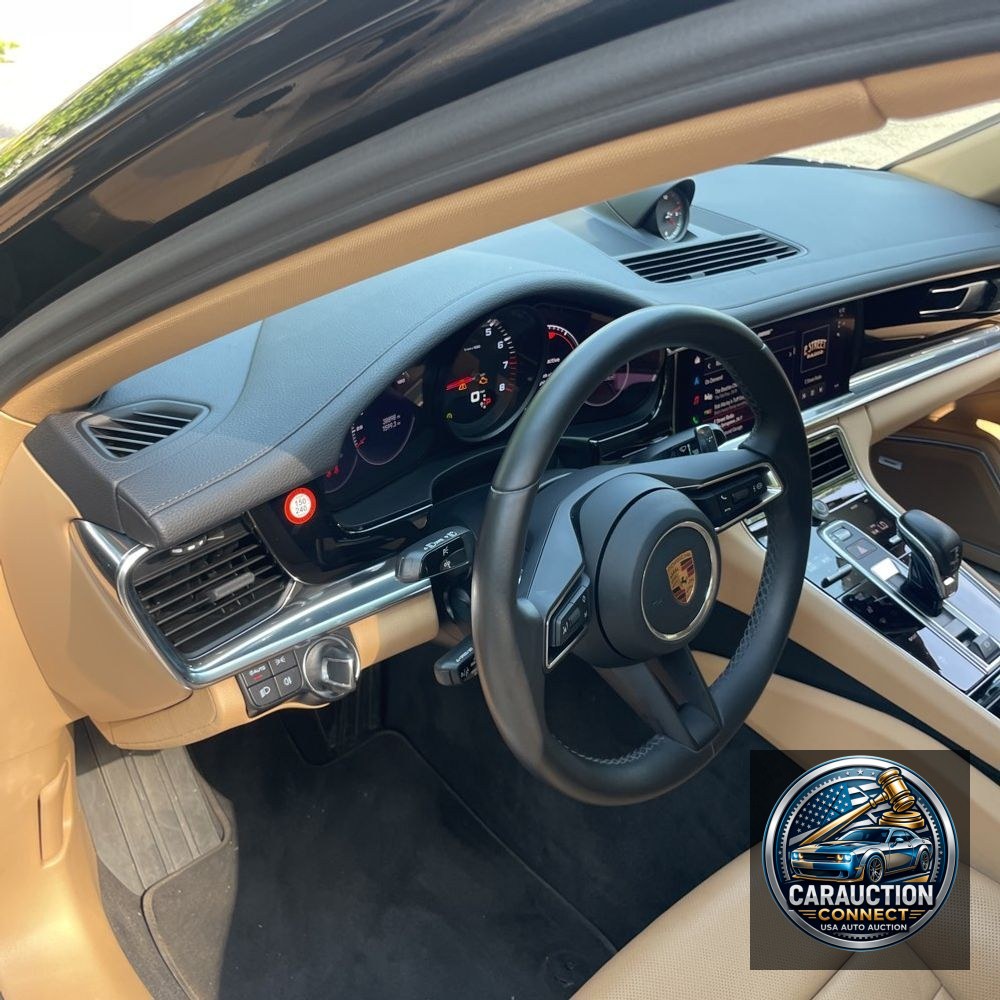 2022 Porsche Panamera Base