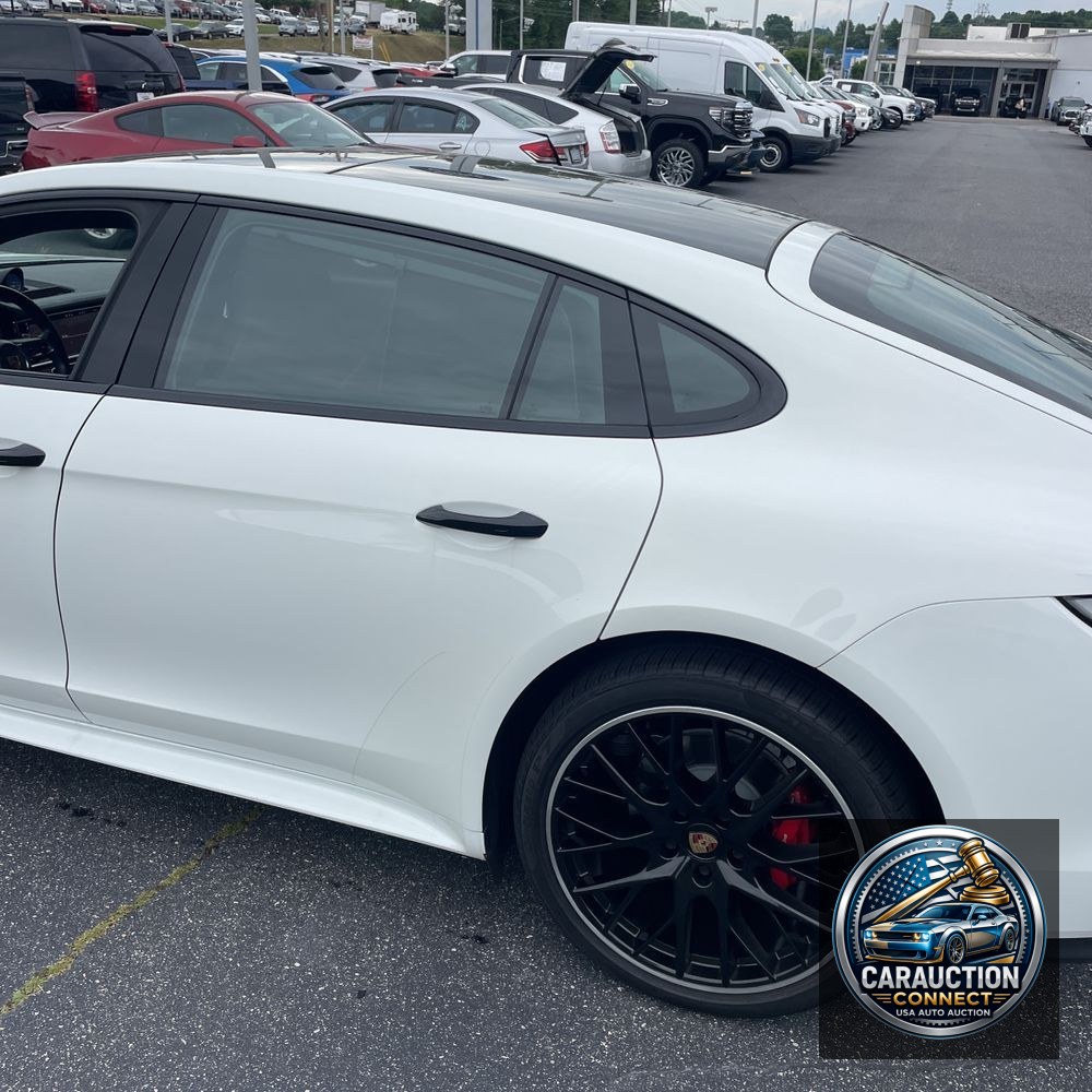 2021 Porsche Panamera 4S Executive