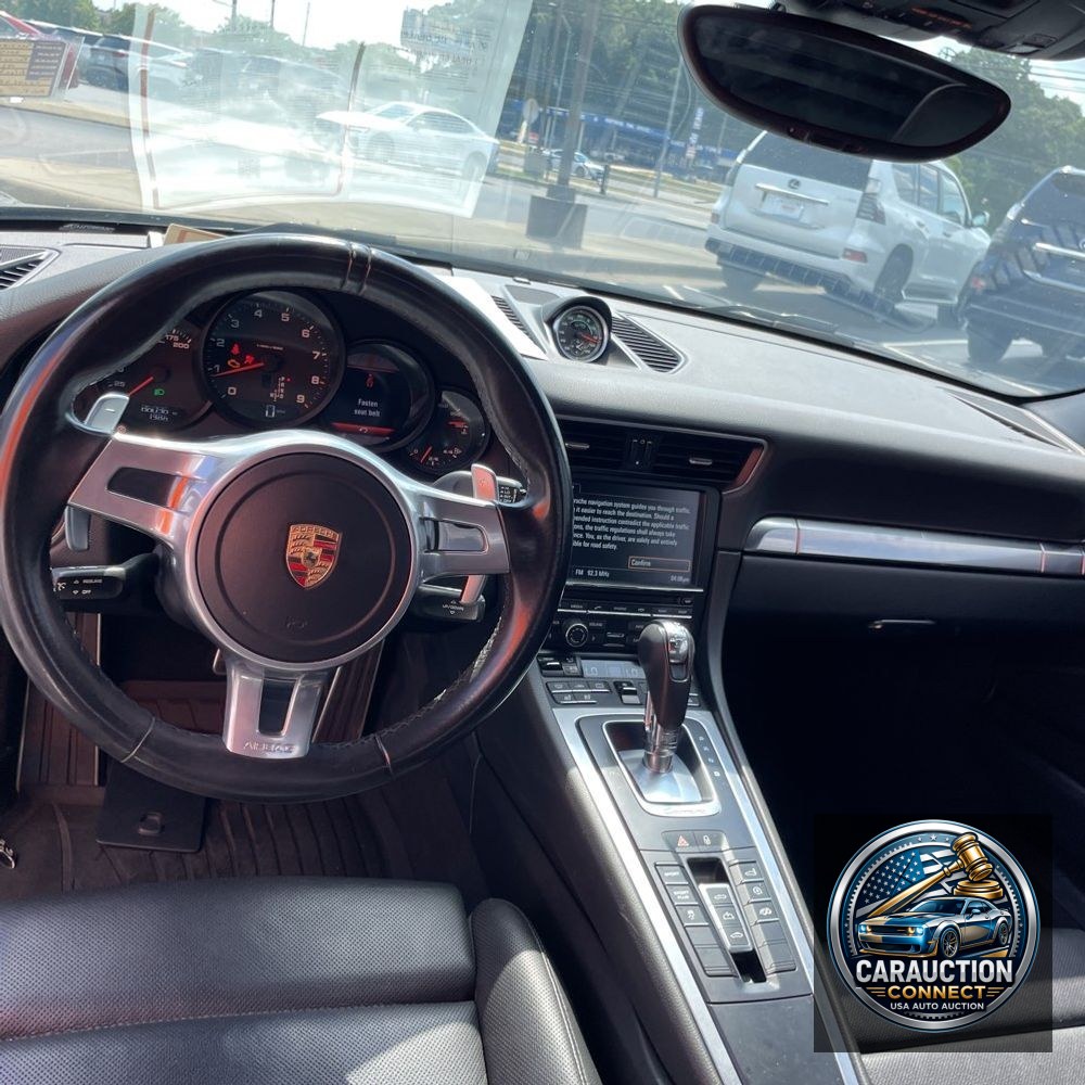 2015 Porsche 911 Carrera