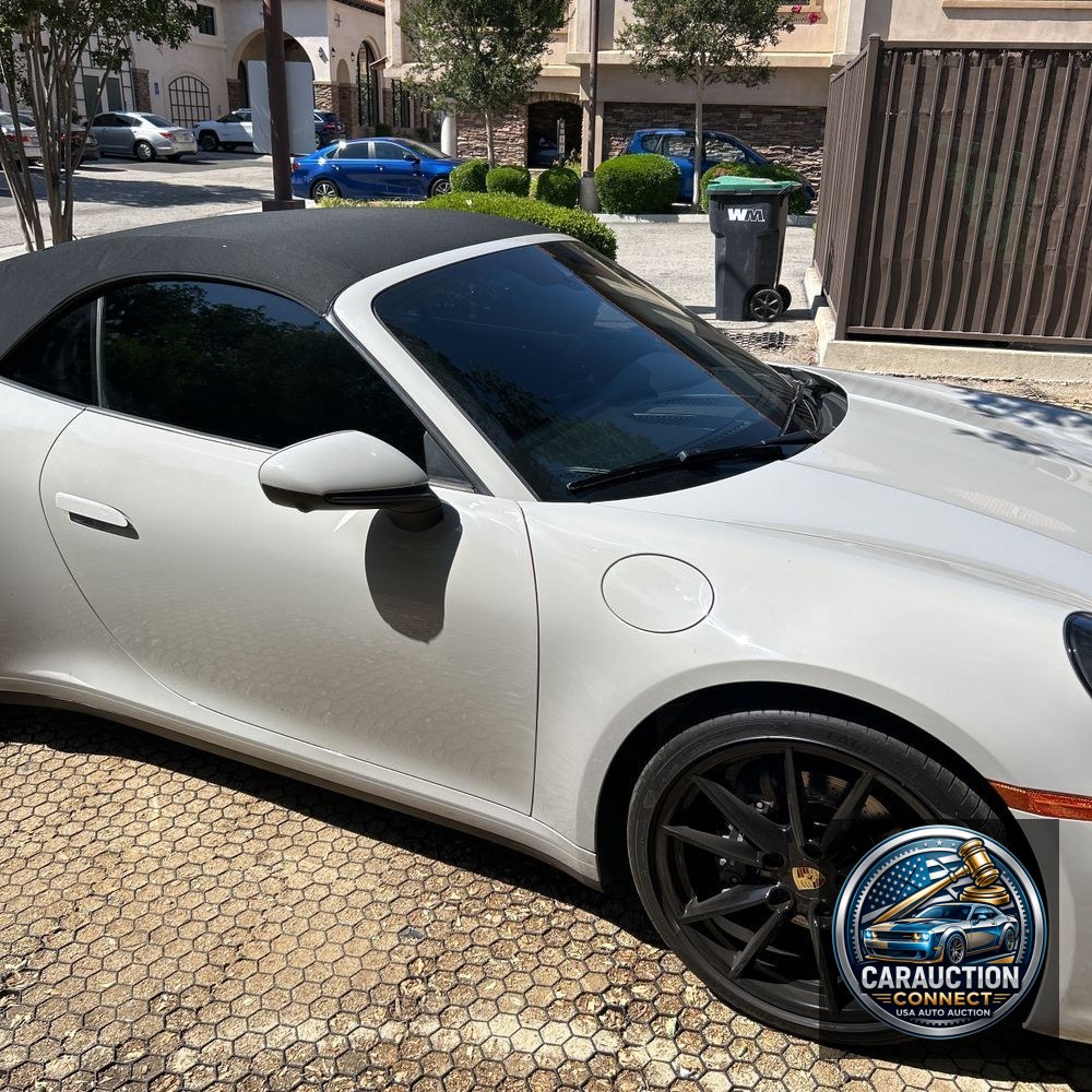 2021 Porsche 911 Carrera