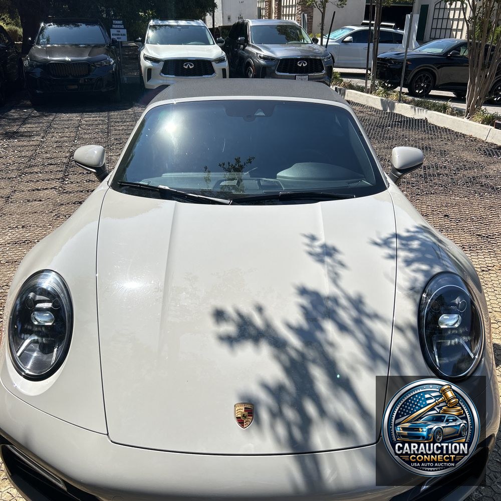 2021 Porsche 911 Carrera