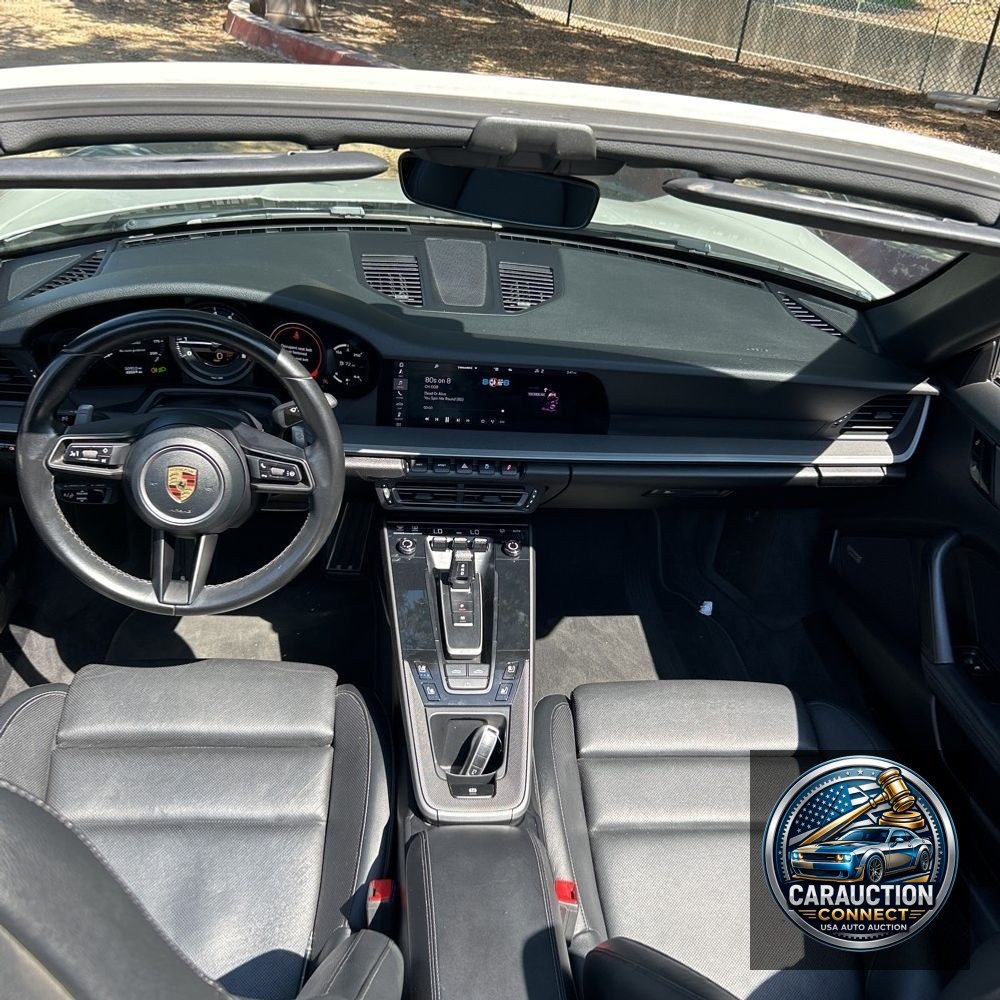 2021 Porsche 911 Carrera