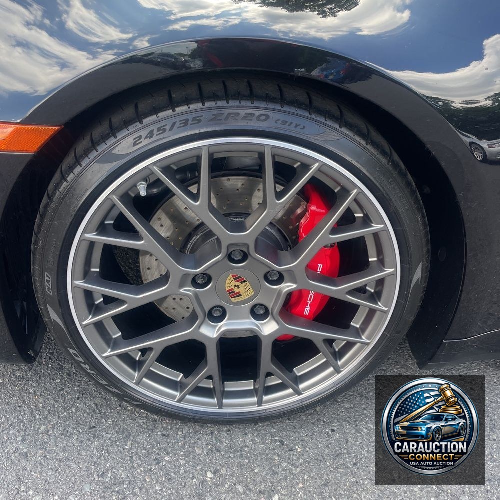 2020 Porsche 911 Carrera 4S