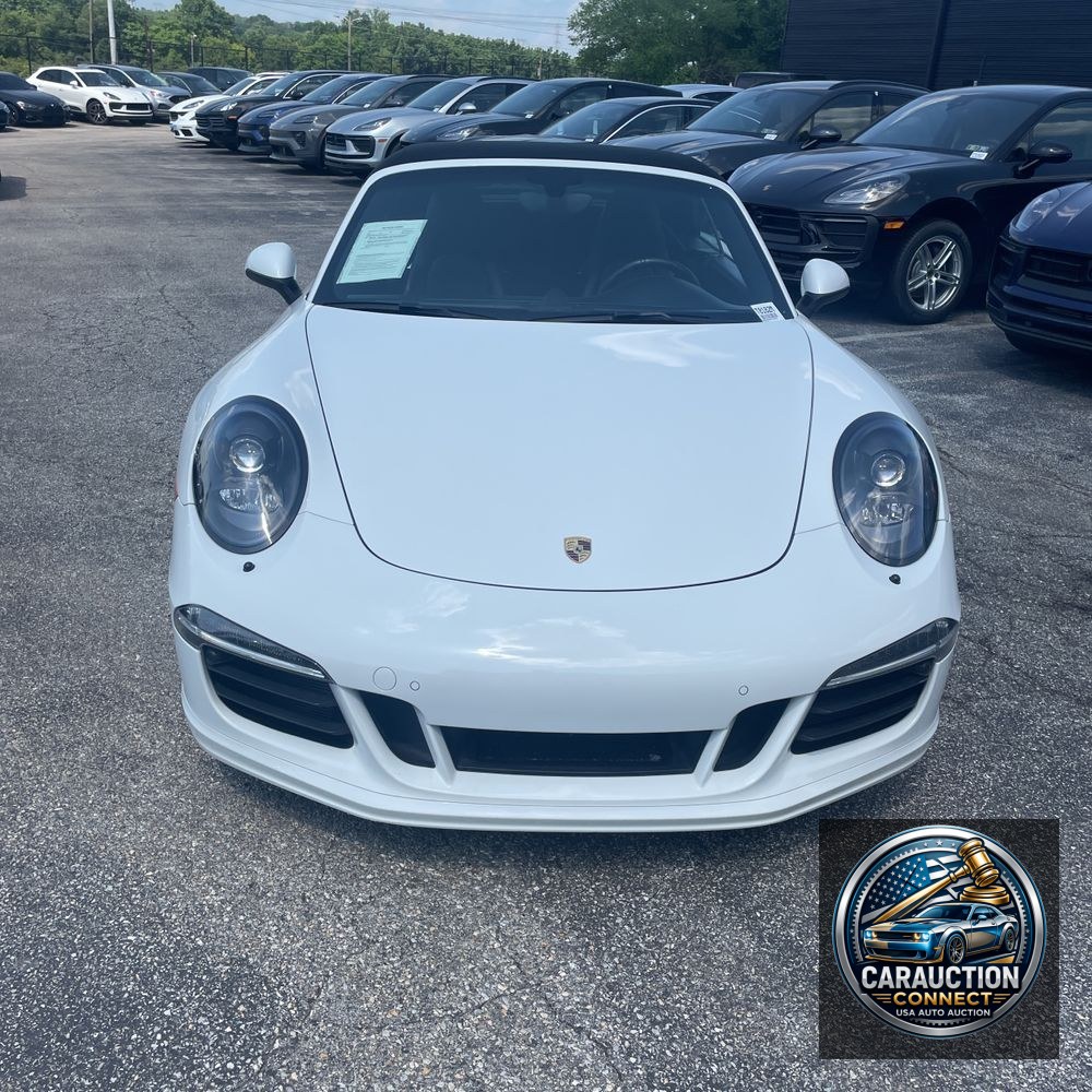 2015 Porsche 911 Carrera GTS