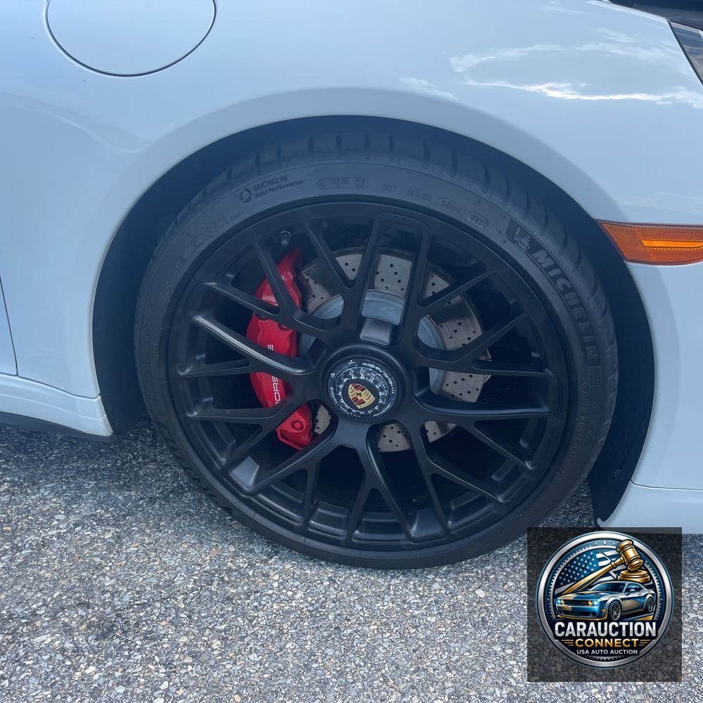 2015 Porsche 911 Carrera GTS