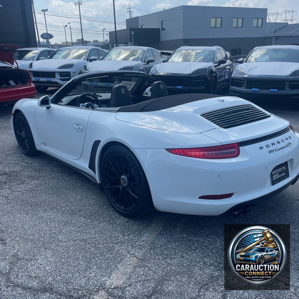 2015 Porsche 911 Carrera GTS