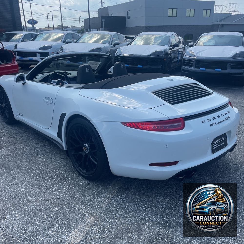 2015 Porsche 911 Carrera GTS