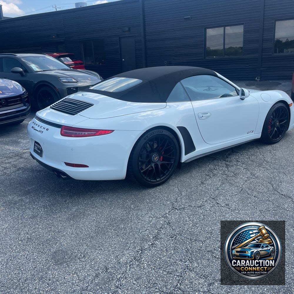 2015 Porsche 911 Carrera GTS
