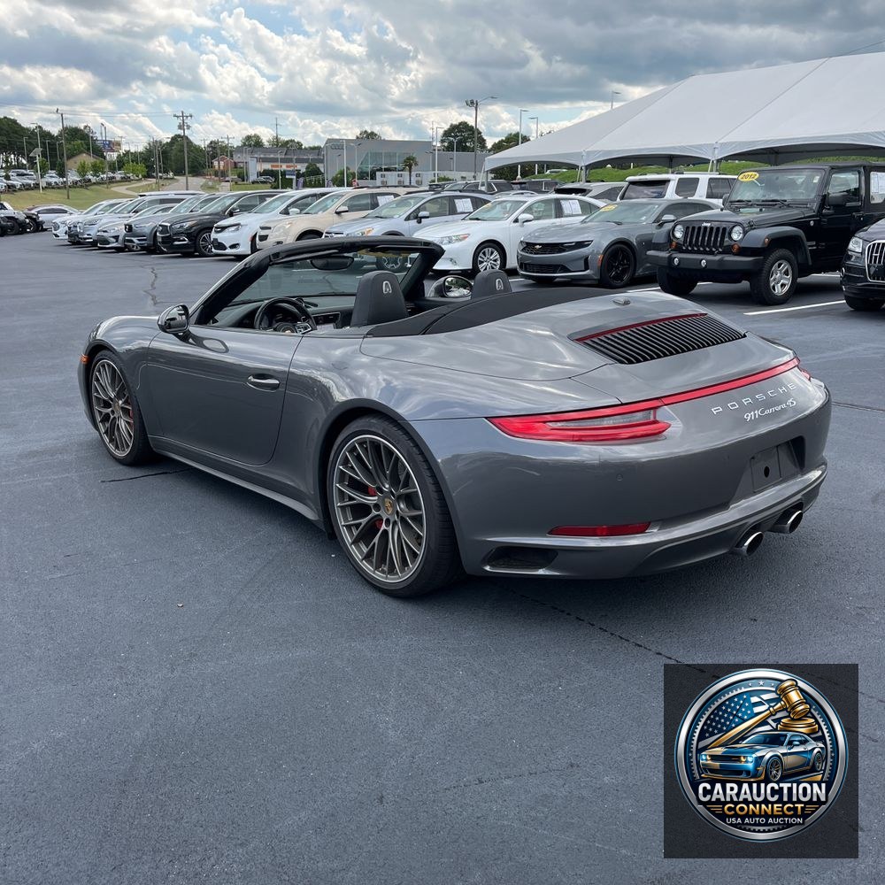 2017 Porsche 911 Carrera 4S