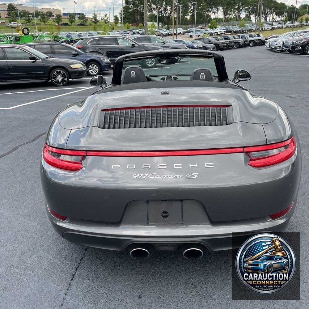 2017 Porsche 911 Carrera 4S