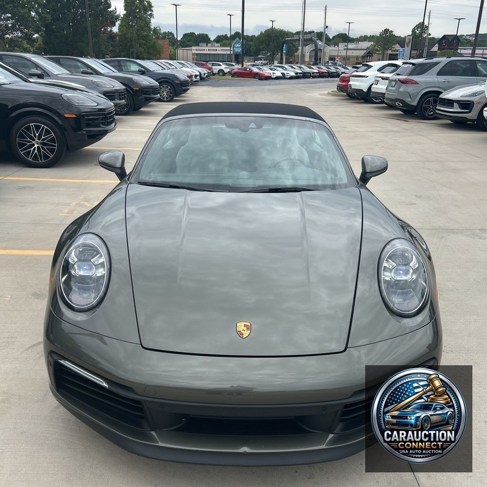 2020 Porsche 911 Carrera 4S