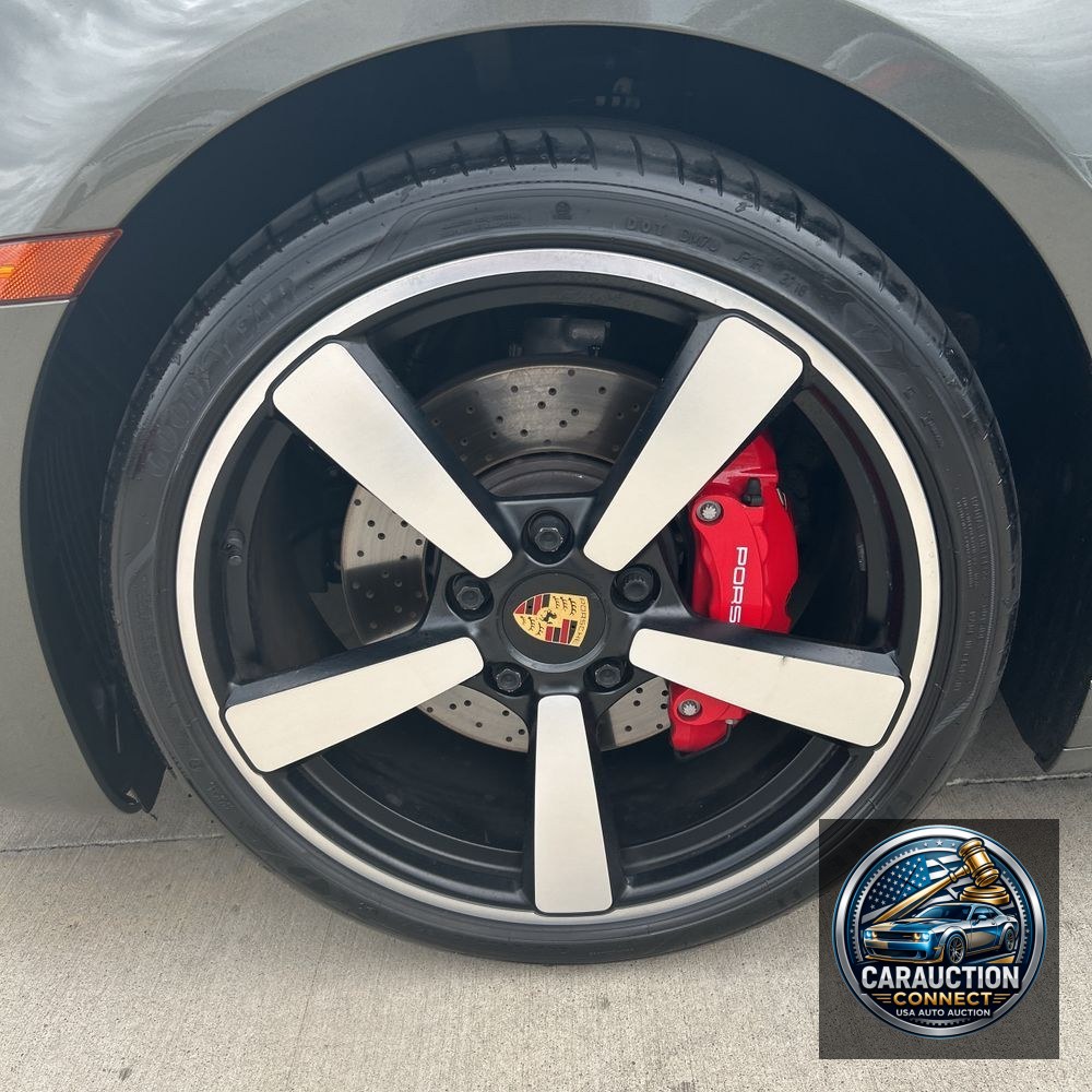 2020 Porsche 911 Carrera 4S