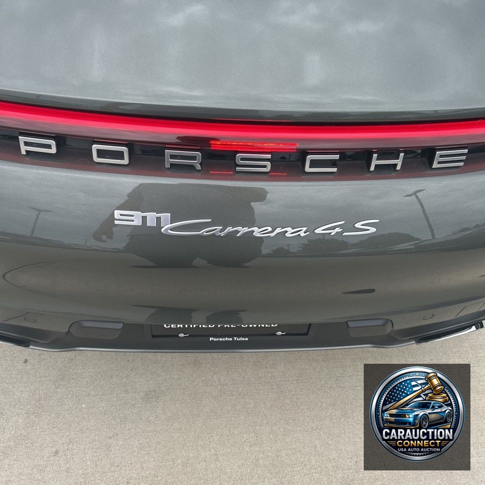 2020 Porsche 911 Carrera 4S